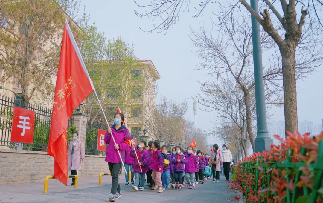 與春天相約，攜快樂同行——洛陽(yáng)東外小學(xué)部研學(xué)系列活動(dòng)（三）