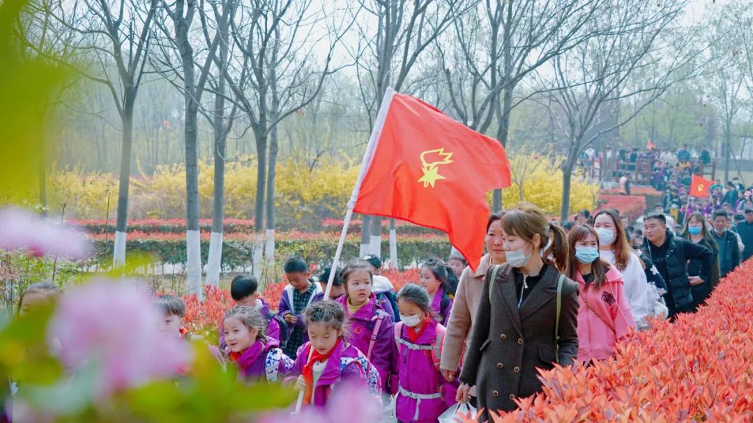 與春天相約，攜快樂同行——洛陽(yáng)東外小學(xué)部研學(xué)系列活動(dòng)（三）