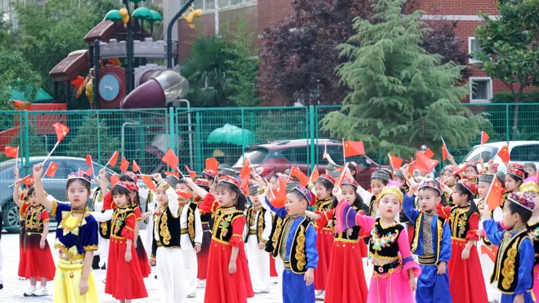 洛陽東方外國語幼兒園獻禮建黨一百年暨六一民族大聯(lián)歡活動