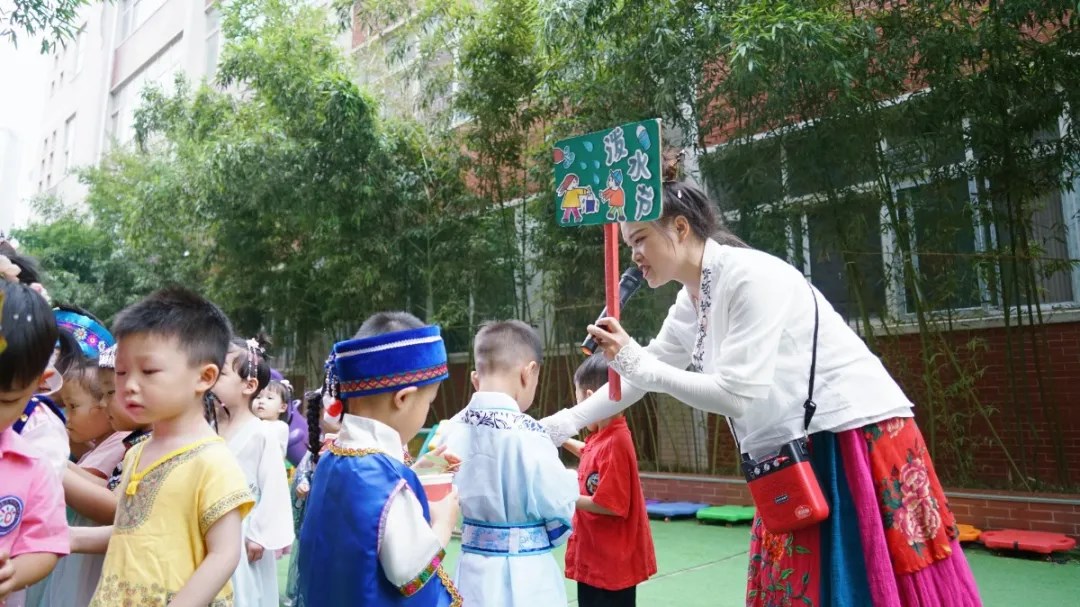 洛陽東方外國語幼兒園獻禮建黨一百年暨六一民族大聯(lián)歡活動