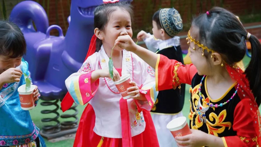 洛陽東方外國語幼兒園獻禮建黨一百年暨六一民族大聯(lián)歡活動