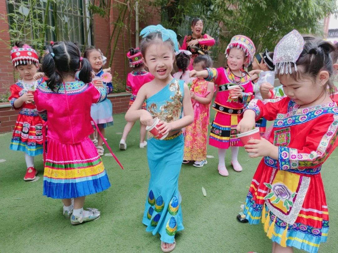 洛陽東方外國語幼兒園獻禮建黨一百年暨六一民族大聯(lián)歡活動