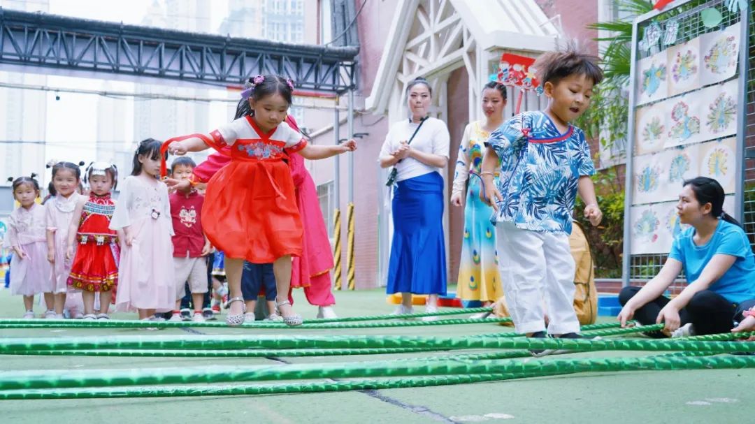 洛陽東方外國語幼兒園獻禮建黨一百年暨六一民族大聯(lián)歡活動