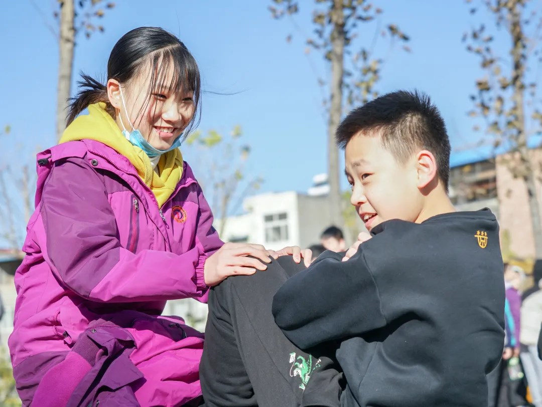 運動綻放光彩，健康伴我成長丨洛陽東外小學(xué)部體質(zhì)健康達(dá)標(biāo)運動會